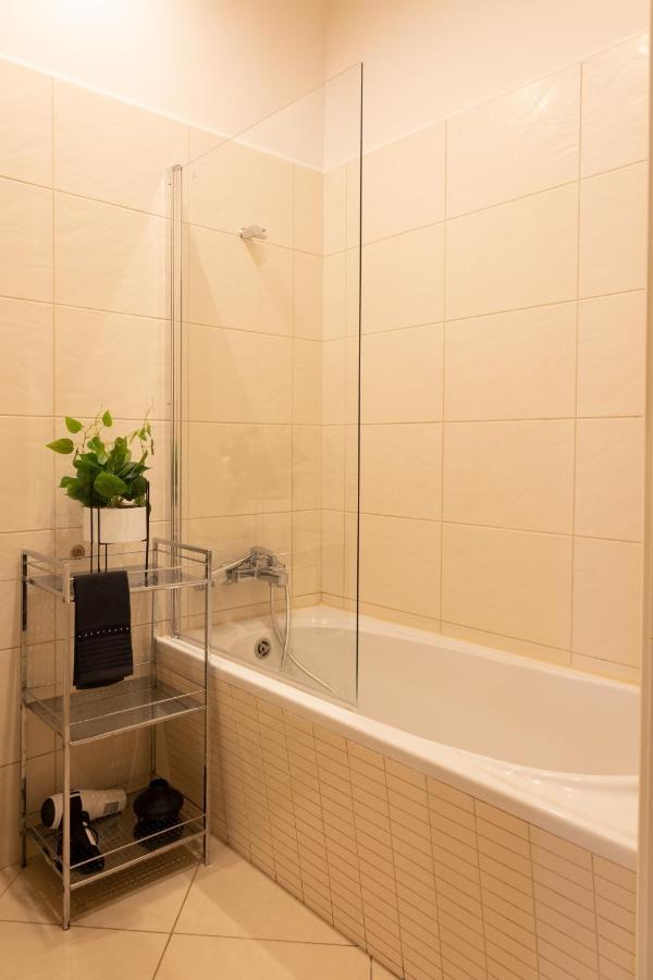 Clicktheflat Aleje Jerozolimskie Center Apart Rooms Warsaw Exterior photo